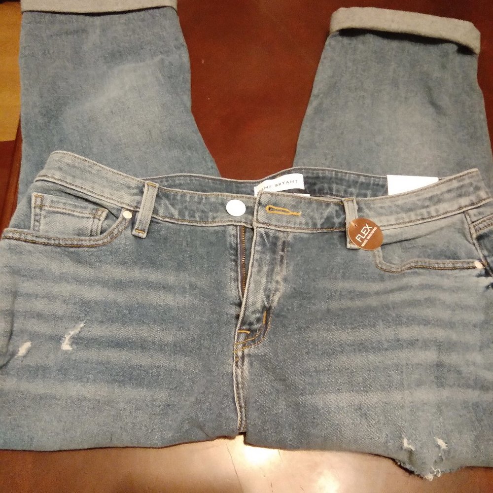 LANE BRYANT JEANS...... NWT